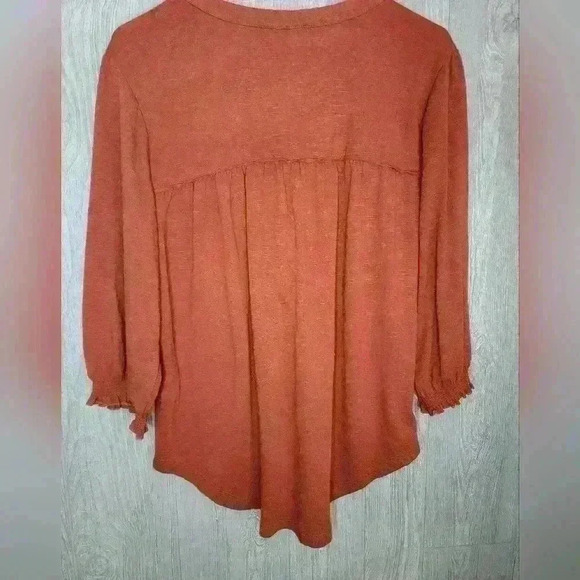 Christopher &Banks burnt orange textured button-down long sleeve blouse size LG. - Picture 6 of 7